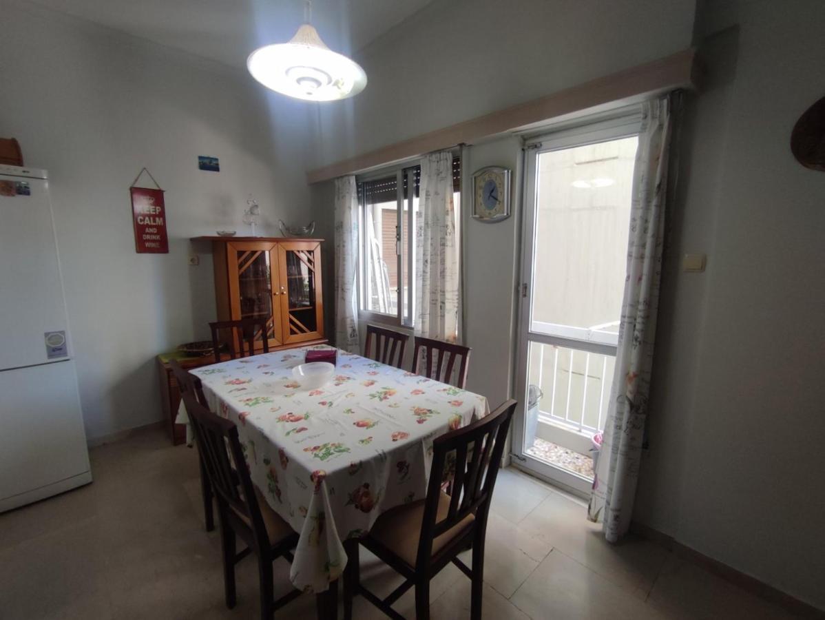 2 Br110 Sqm Free Parking Full Clima Apartamento Patras Exterior foto