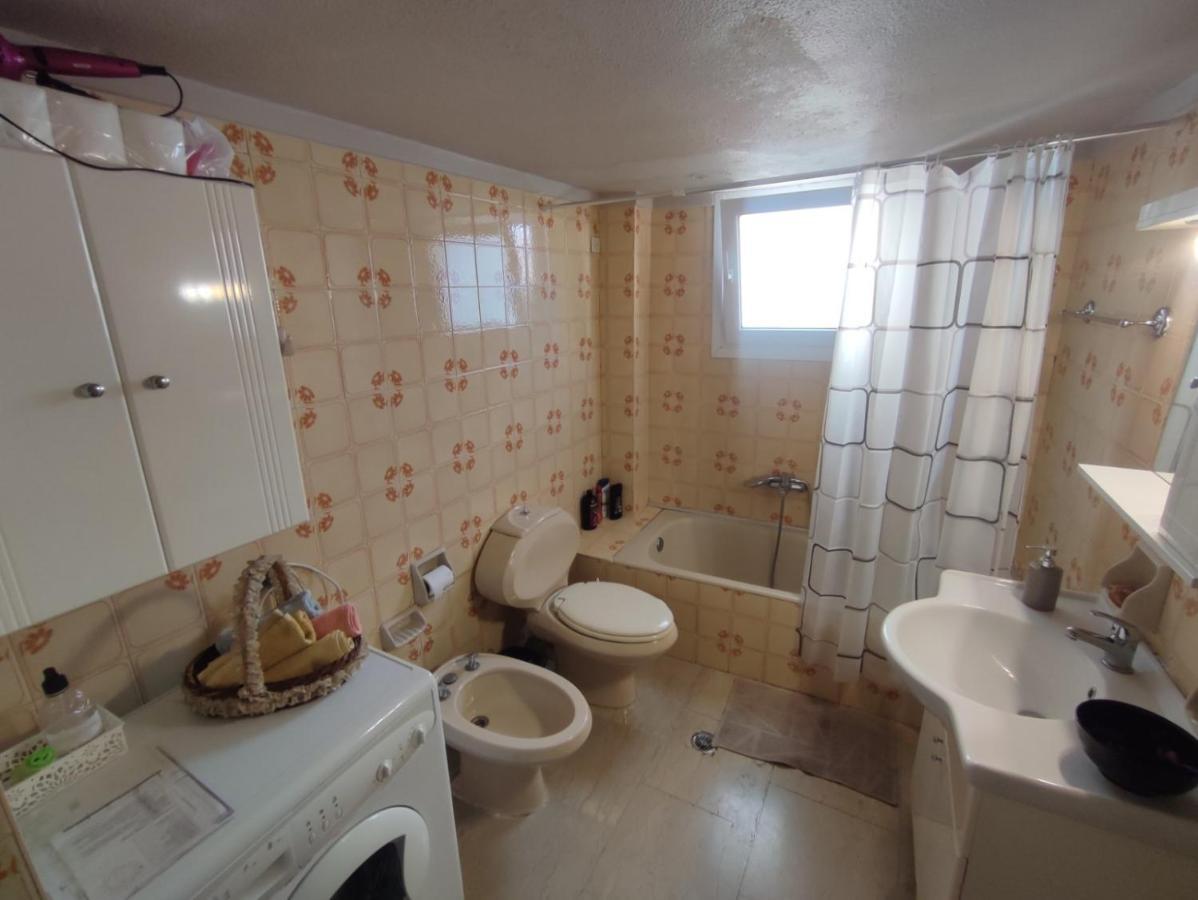 2 Br110 Sqm Free Parking Full Clima Apartamento Patras Exterior foto